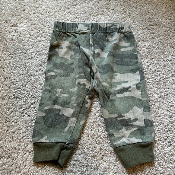 Camo sweats - Picture 1 of 2